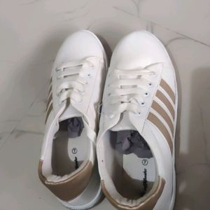 New White And Gold Women Sneakers With Tag