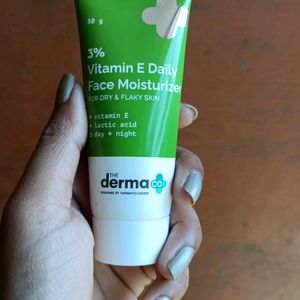 Vitamin E Daily Face Moisturizer.