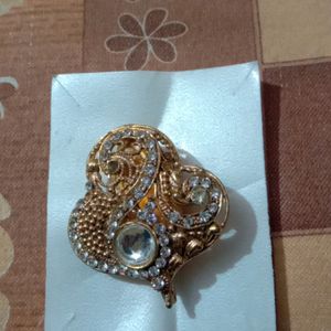 PARTY WEAR BROOCH