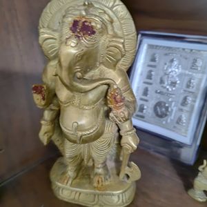 Pure Brass,veryold,beautiful Bright Ganesha Idol