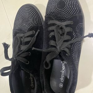 Velvet Finished Casual Shoes