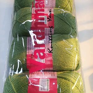 Vardhman Pista Colour Yarn