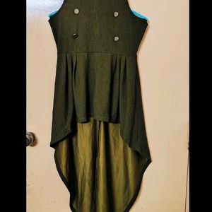 ❗Scullers: Olive green High Low long Top