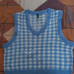 Tokyo Talkies Trending Sweater Vest