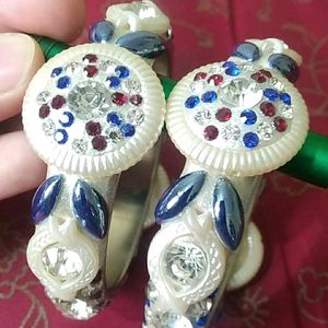 1 Pair Of White Blue Diamonds Kangan