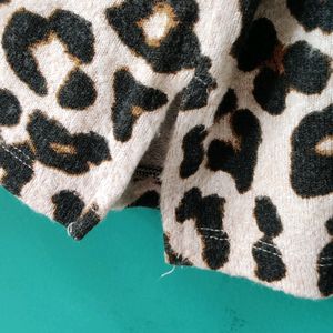 H&M Animal Print Sweater in S