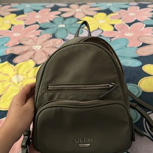 Guess Small Bagpack