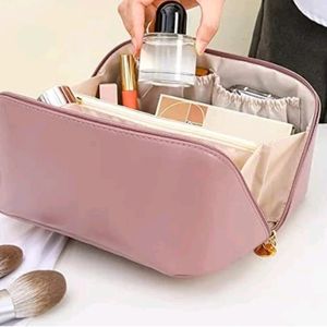 Cosmetic Bag /Travel Bag New But Not Hving Tag