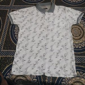 FLICK  TSHIRT ONCE USED COTTON WITH COLLAR  HALVE