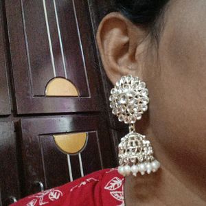 Beautiful Silver Colour Stone Earrings ✨