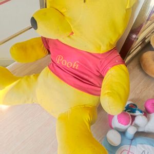 3 Feet Pooh Bear With 4 Other Soft Toys