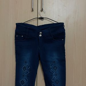 CLASSY SKINNY JEAN FOR WOMEN