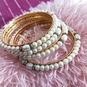 Moti Bangles Set Of 4 With Box