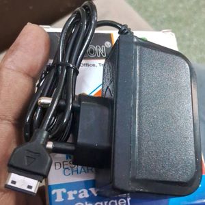 Travel Charger ( Vicon ,home ,office,travel )