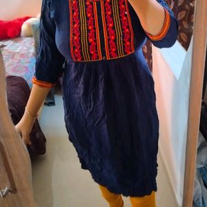 Nayra Kut Kurti