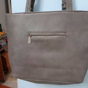 hand bag in good condition