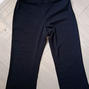 black knee length pants