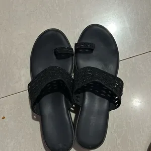 Mochi Black Wedges