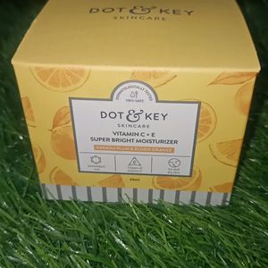 Dot & Key Vitamin C+E Super Bright Moisturizer