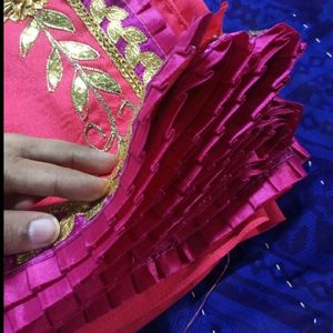 New Party' Wear Saree With Desiner Blouse