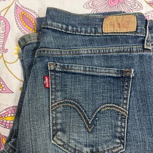 Levis Bootcut Jeans