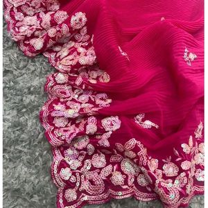 I Am Selling Crush Fabric Saree With Work