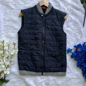 Zara Man gillet sleevless quilted jacket