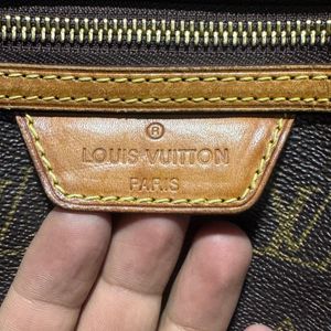 Louis Vuitton Evora Monogram Shoulder Bag