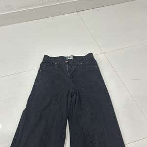 BLACK FADED JEANS