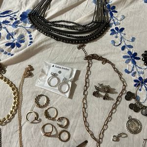 Jewellery Set Of 21