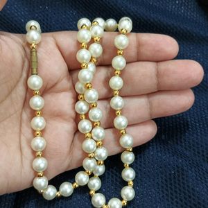 Cream and Gold Bead Necklace