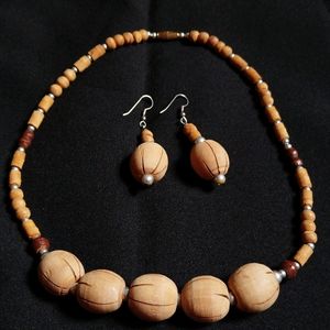 Wooden Neck Piece With Earring Set