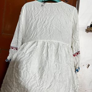 Off White Kurti From Lifestyles Store