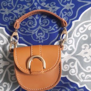 Small Hand Bag For Girls Limited Stock