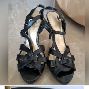 Original Christian Siriano Black Heel Pumps