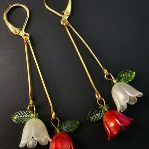 Red And White Bell Lily Earrings 💮