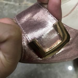 pumps rose gold