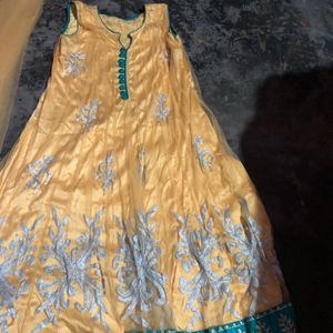 Unused Kurta With Dupaata