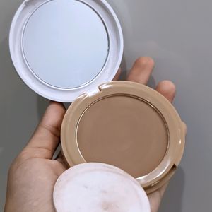 Nykaa 12hr Oil Control Compact SPF 15 PA++