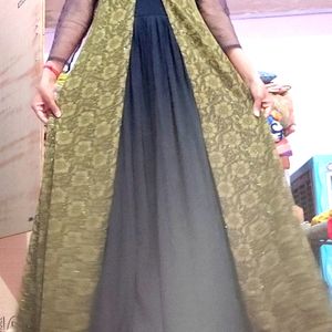 price dropped....😊stylish dress for mehndi function ♥️this is for 13 to 16 year age girls