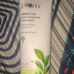 Plum Green Tea Pore Cleansing Face Wash