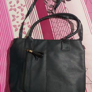 Black Big Size Handbag With Sling Belt