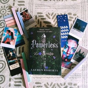 💜 POWERLESS 💜 by Lauren Roberts paperback