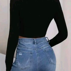 Women's Black Sqare Crop Top Full Sleeves