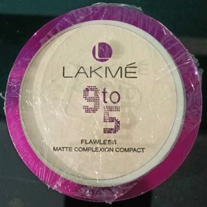 Lakme 9-5 Flawless Compact