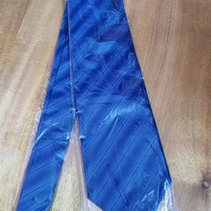 Parkavenue Tie New With Tag