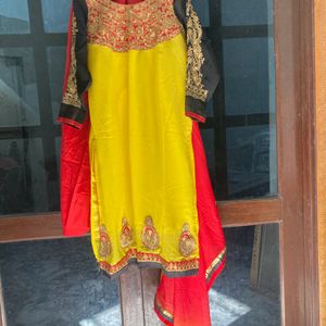 Kurta Shalwaar Dupatta Suit