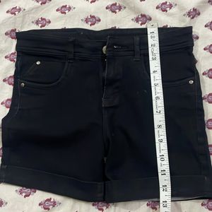 Sale!!Black Shorts