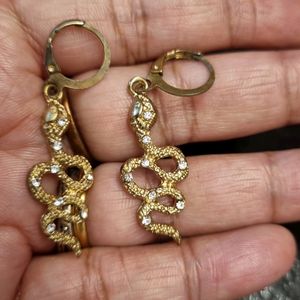 Snake 🐍 Shaped Earings