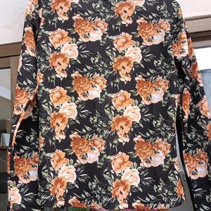 Multicolour Floral Top Black Dominant